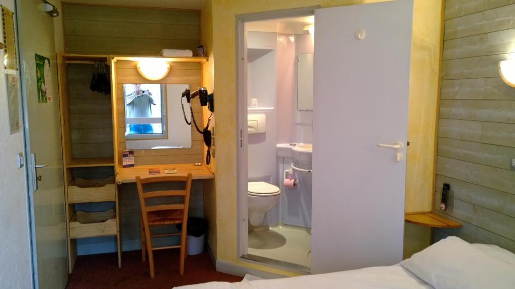 Fasthotel Chambery Room photo